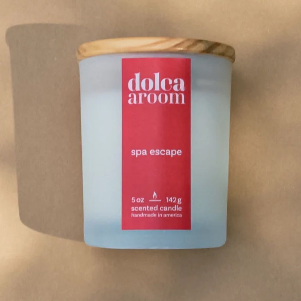 NIB Dolca Aroom 5oz candle - Spa Escape